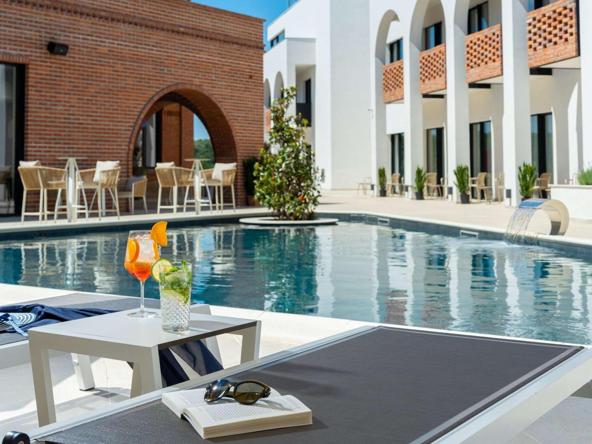 Mercure Conacul Cozieni Pasarea Exterior foto